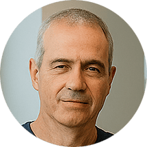 יואב ל. – בעלים, חברת מוצרי אלקטרוניקה_1